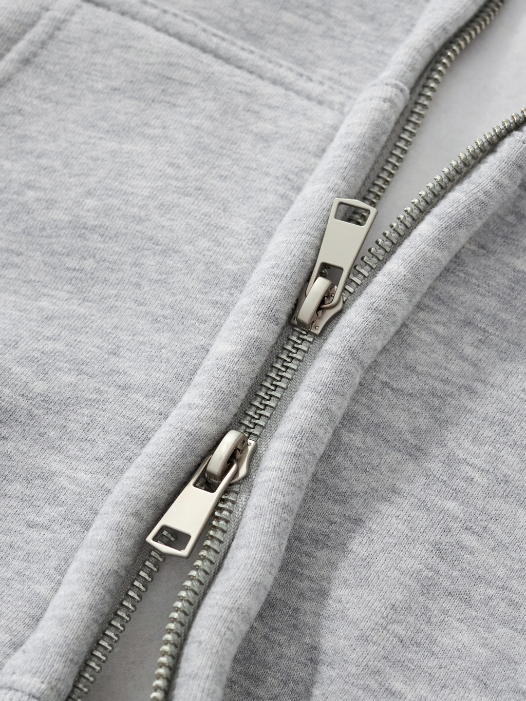 Cropped Zip-Up Fleece Hoodie – Essential Streetwear | Tapstitch-14